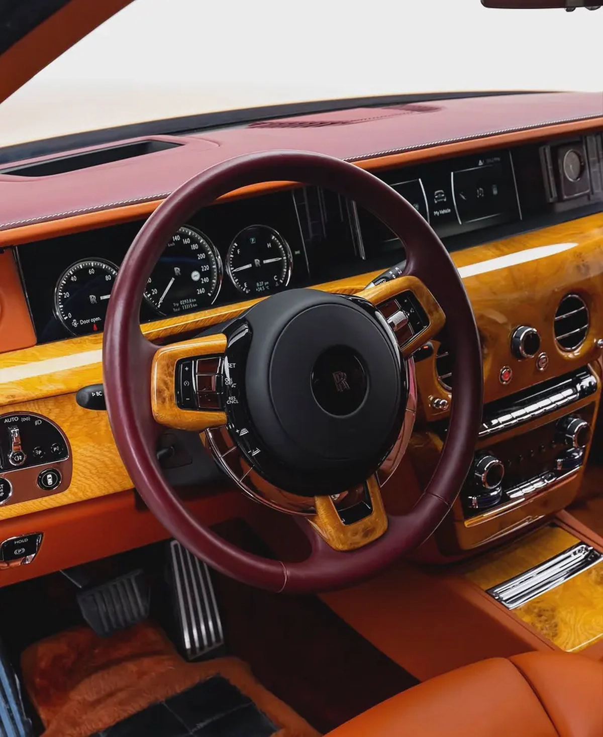 2019 Rolls-Royce Phantom | GCC Specs | Ultra Luxury Sedan ll 13,000 km