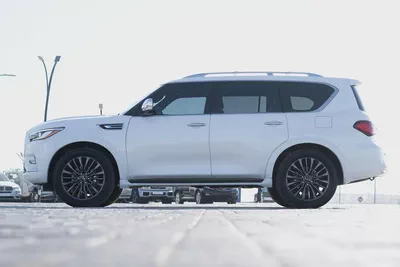 Infiniti QX80 Sensory 2024 - American Specs - Pristine Condition-6