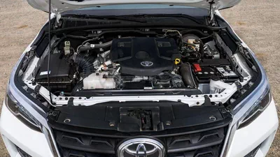 Toyota Fortuner EXR 2.4L DIESEL 2025 WHITE-9
