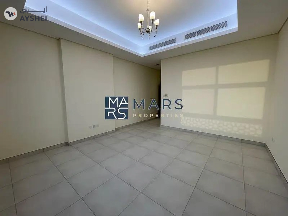 🌟 Discover Luxury Living in Sharjah Garden City - A Majestic 5-Bedroom Villa Awaits You! 🌟
