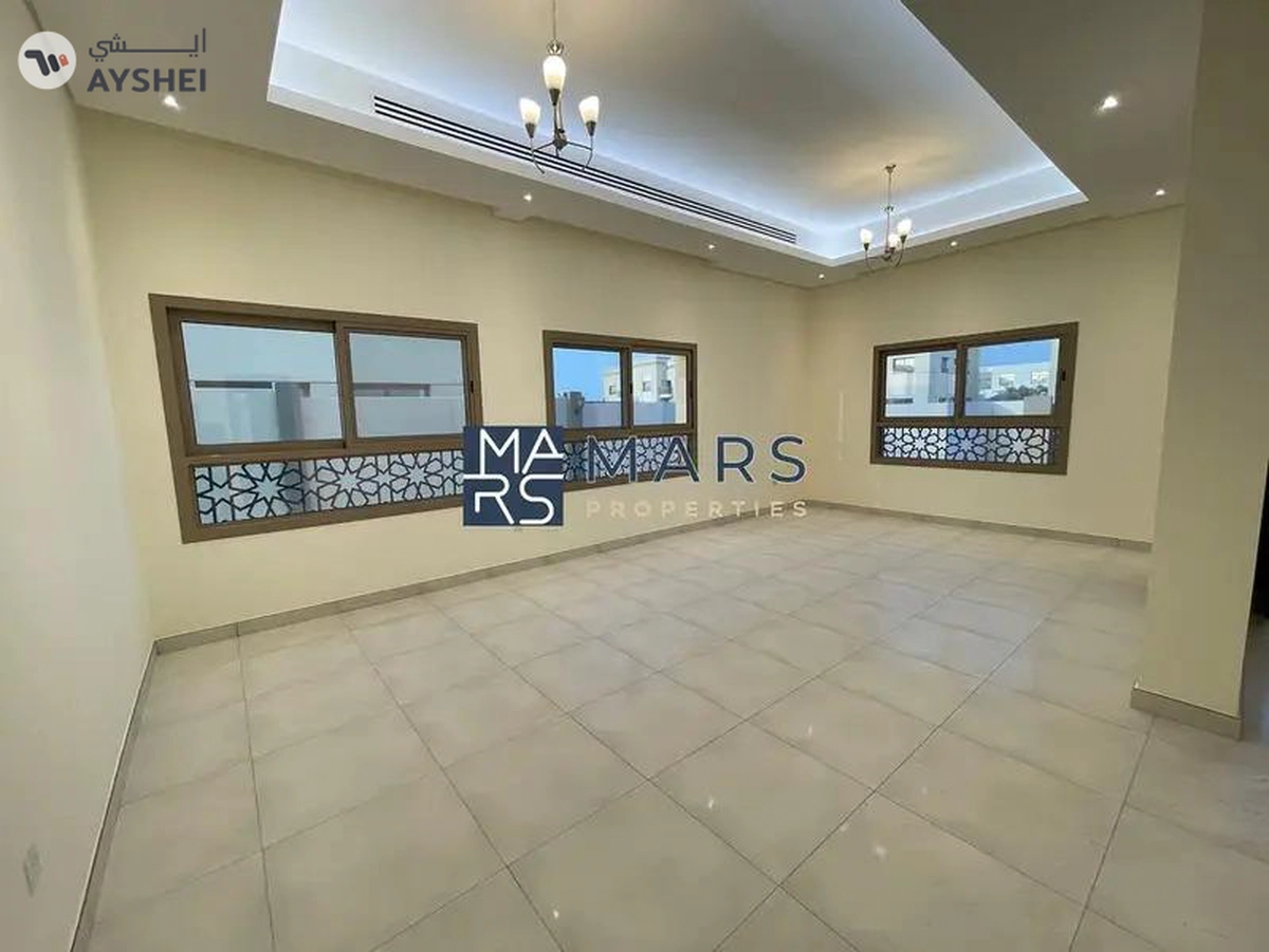 🌟 Discover Luxury Living in Sharjah Garden City - A Majestic 5-Bedroom Villa Awaits You! 🌟