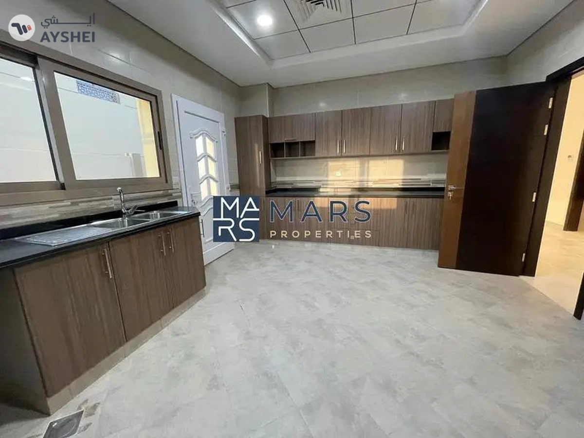 🌟 Discover Luxury Living in Sharjah Garden City - A Majestic 5-Bedroom Villa Awaits You! 🌟