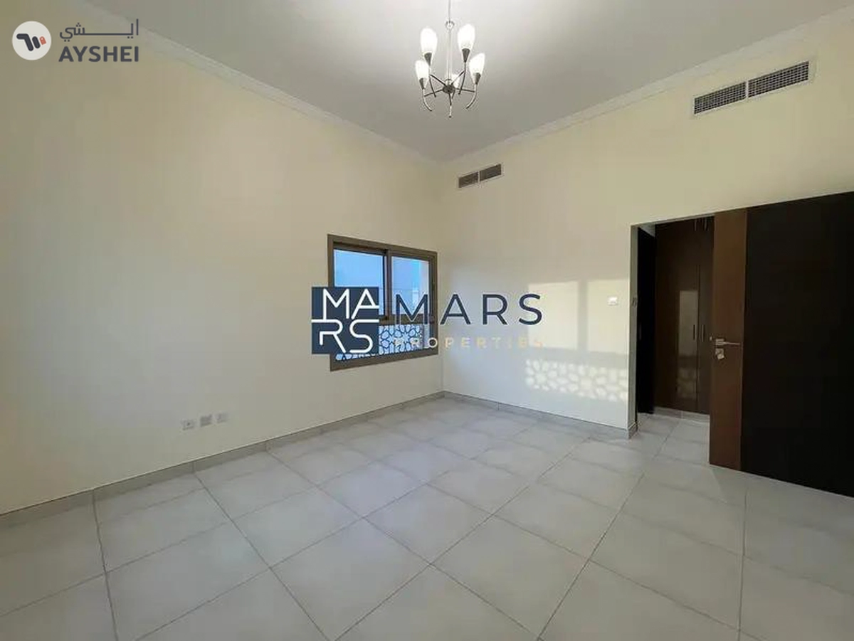 🌟 Discover Luxury Living in Sharjah Garden City - A Majestic 5-Bedroom Villa Awaits You! 🌟