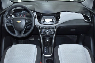 Chevrolet Trax LT ( 2019 Model ) in Brown / Beige Color GCC Specs-8