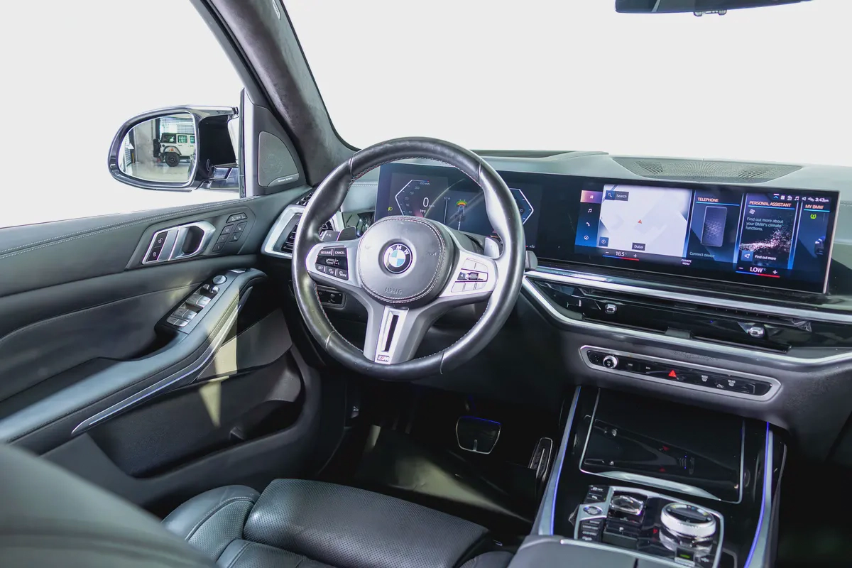 EXCLUSIVE DEAL-BMW X7M60I -M-SPORT-V8-FULL SERVICE HISTORY IN BMW -GCC SPECS-WELL MAINTAINED-12-12