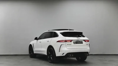 Jaguar F-Pace SVR-6