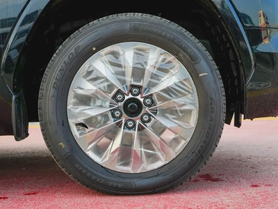 2026 TOYOTA LAND CRUISER VX 4.0L BRAND NEW 0KM-18