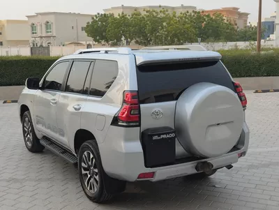 2022 Toyota Prado TXL Top full Option V6 4.0L GCC specs Excellent Condition-3