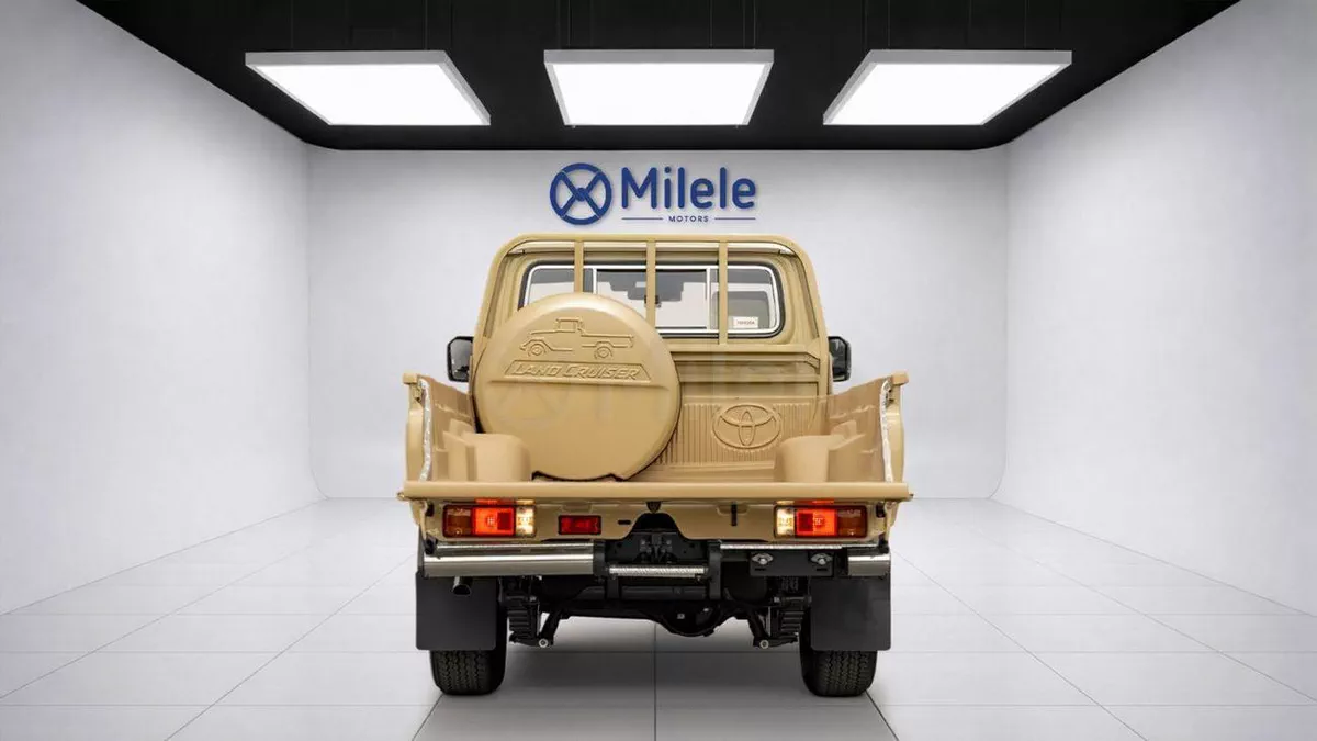 Toyota Land Cruiser Pickup 70 TOYOTA LAND CRUISER 79 DELUXE | 2-YEAR WARRANTY + SERVICE AVAILABLE | IN-HOUSE FINANCING | 0% DOWNPA-9-0