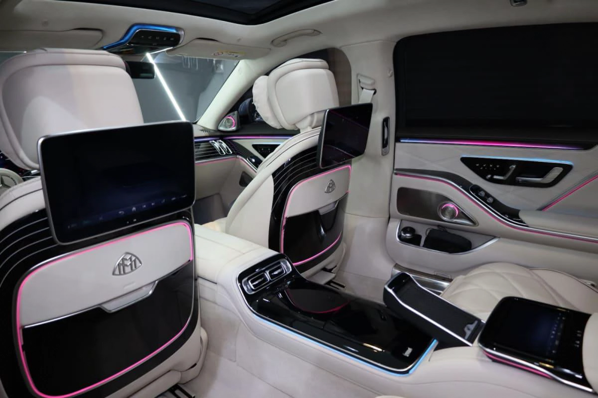 Mercedes-Benz Maybach S680-7-7
