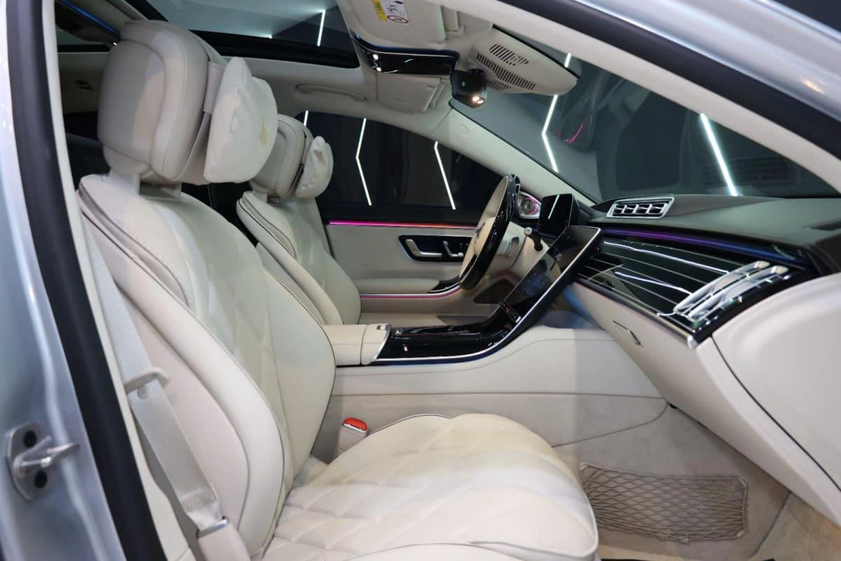 Mercedes-Benz Maybach S680-12-12