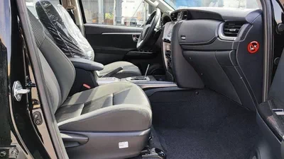 Toyota Fortuner EXR Toyota Fortuner 2.4L Diesel  4x4 AT 2025-6