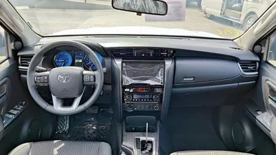 Toyota Fortuner EXR Toyota Fortuner 2.4L Diesel  4x4 AT 2025-8
