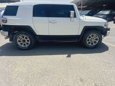 Toyota FJ Cruiser GXR 2008 - GCC Specs - Well Maintained-4