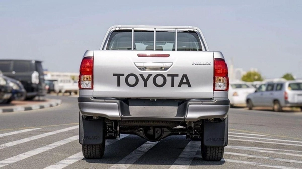 Toyota Hilux GL HILUX 2.4L AT
