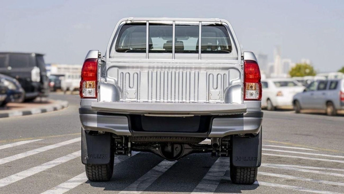 Toyota Hilux GL HILUX 2.4L AT