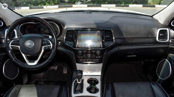 Jeep Grand Cherokee Summit 5.7 L V8
