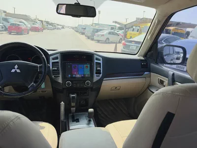 Mitsubshi Pajero 2015 brown color GCC calen car-5