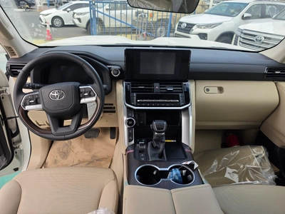 TOYOTA LAND CRUISER LC300 GXR 4.0L V6 PETROL 2026-9