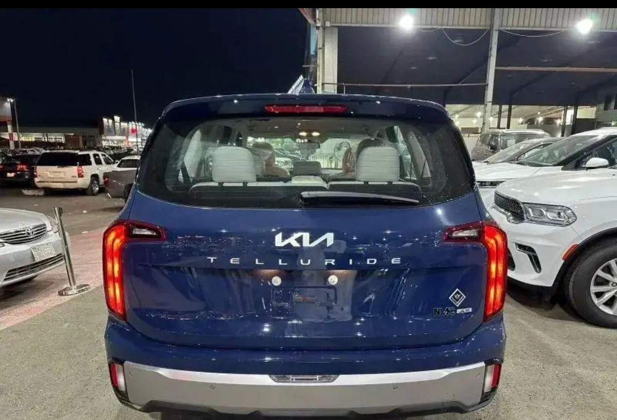 New 2026 Kia Telluride – Premium Comfort, Power, and Space-5-5