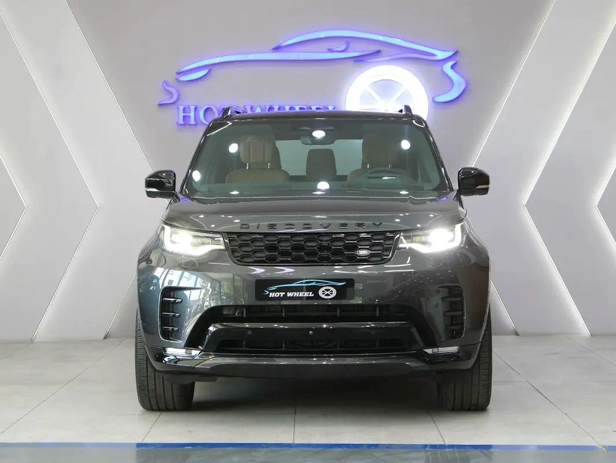 2024 - Land Rover Discovery R-Dynamic HSE for 260,000.00 AED-15-15