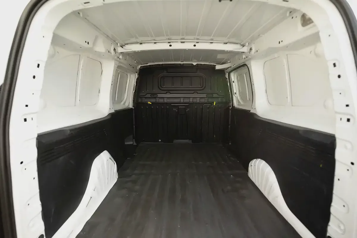 Peugeot Partner | Delivery Van | GCC Specs | Ref#P34218-6-6