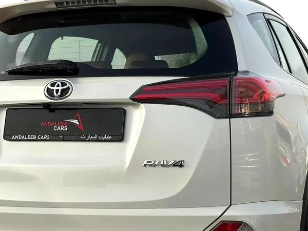 TOYOTA RAV4 VX | 2.5L I4 | 2018 | GCC SPECS