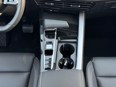 MG One STD 1.5L Petrol FWD-12