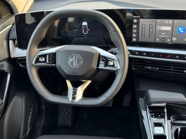 MG One STD 1.5L Petrol FWD