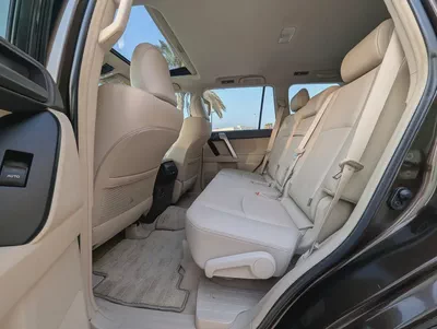 Toyota Prado VXR 2022 GCC Specs - Interior and Exterior Excellent Condition-13