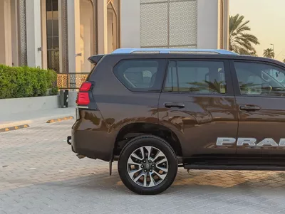 Toyota Prado VXR 2022 GCC Specs - Interior and Exterior Excellent Condition-8