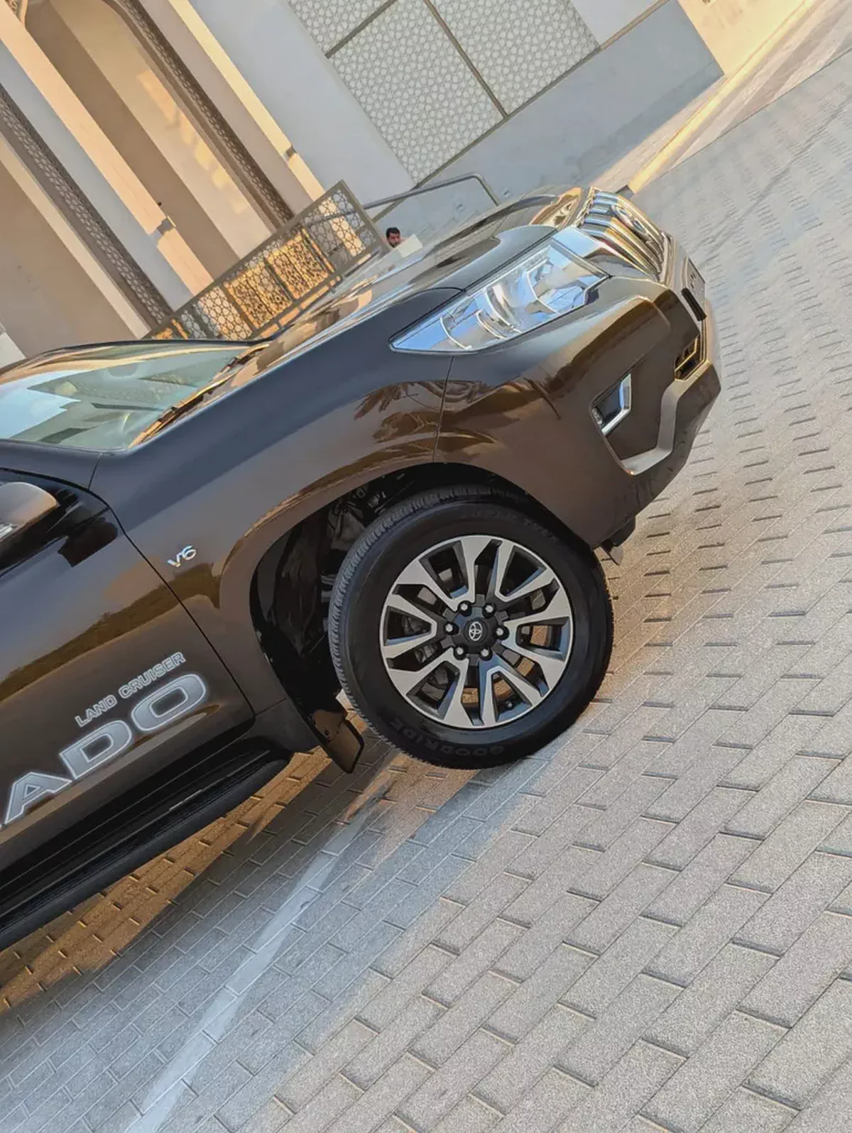 Toyota Prado VXR 2022 GCC Specs - Interior and Exterior Excellent Condition-9-9