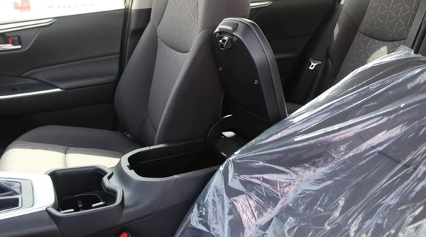 Toyota RAV4 2.0L 2025