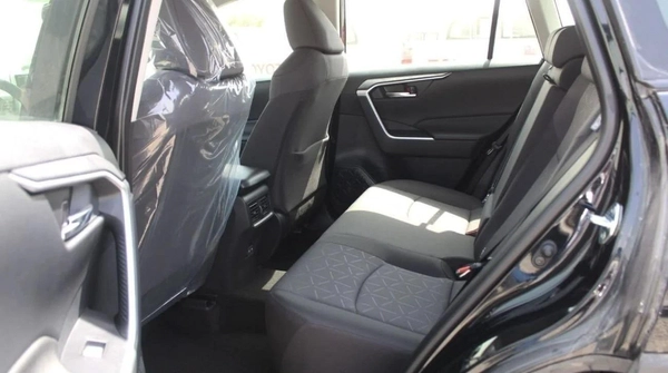 Toyota RAV4 2.0L 2025