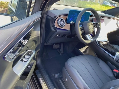 Mercedes Benz 2024 EQE 500 4Matic SUV (Brand New)-13