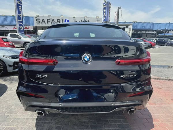 2021. BMW X4. M kit.