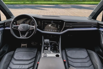 2,742 P.M |  Touareg R-Line | 0% Downpayment | Under Warranty!-7