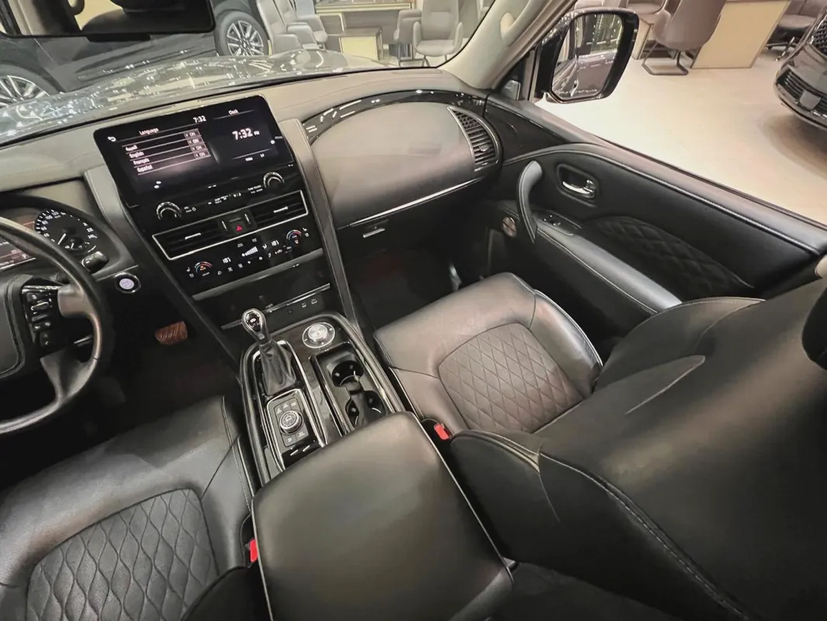 !! 2023!! Infiniti | QX80 Sensory | GCC | Imaculate Condition | just 49000 Driven-8-8
