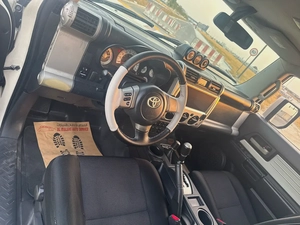 Toyota FJ Cruiser 2009 | GCC Specs | Reliable Off-Roader