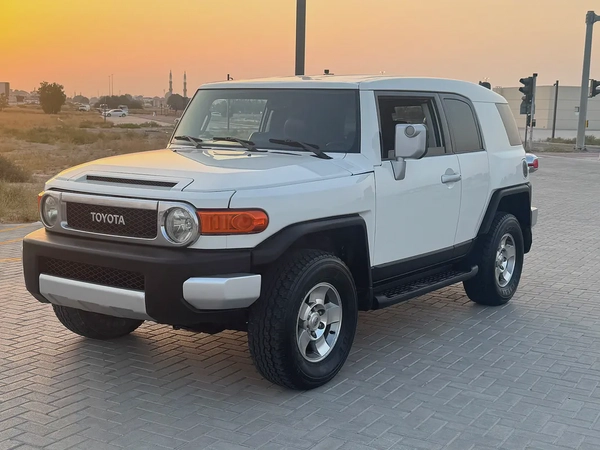 Toyota FJ Cruiser 2009 | GCC Specs | Reliable Off-Roader