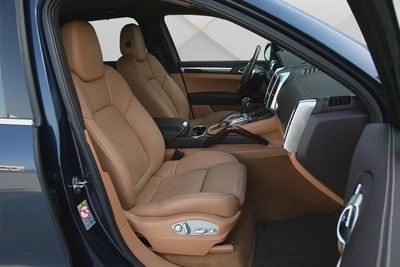 PORSCHE CAYENNE S - 2013 - GCC - FULLY LOADED - AMAZING CONDITION-10