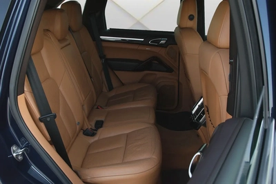PORSCHE CAYENNE S - 2013 - GCC - FULLY LOADED - AMAZING CONDITION-17
