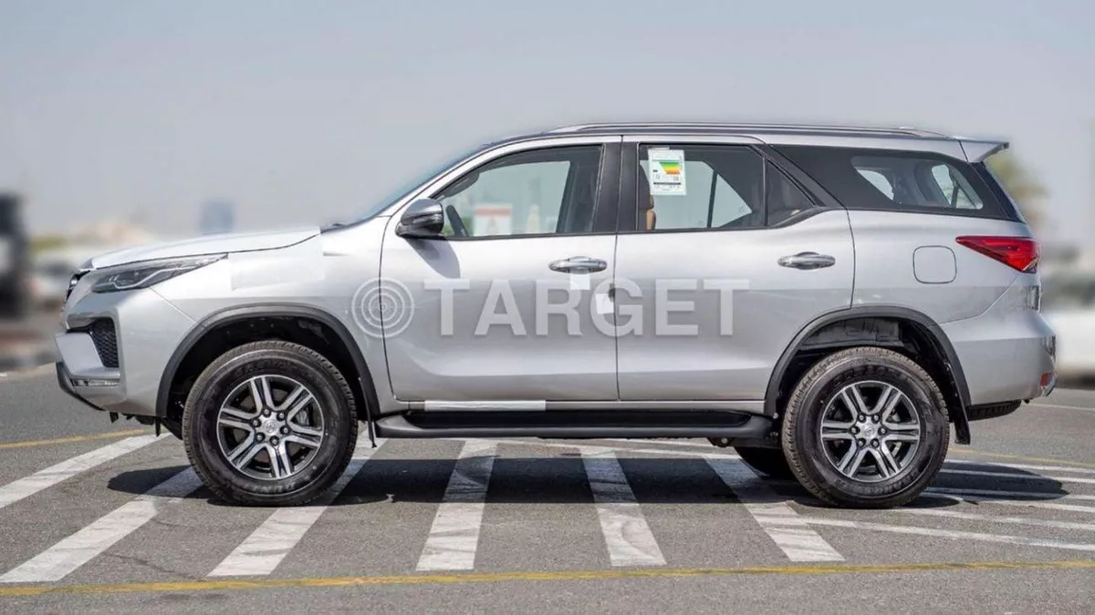 Toyota Fortuner EXR FORTUNER 2.7L 4WD-6-0