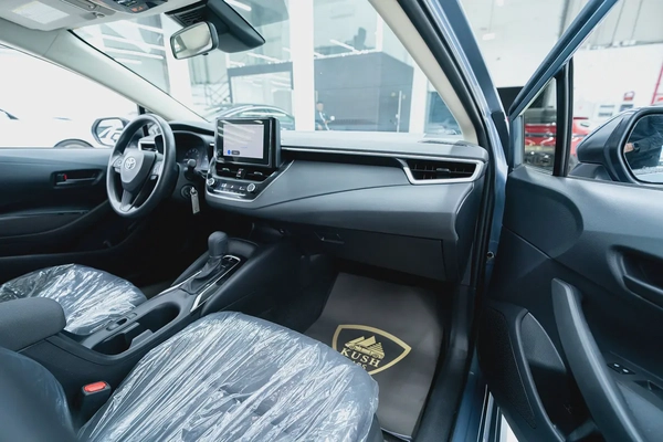 2022 TOYOTA COROLLA LE MID OPTION EXCELLENT CONDITON