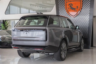 Range Rover Vogue | HSE P530 | Black Edition | GCC Specs | 2026  | ( EXPORT)-3