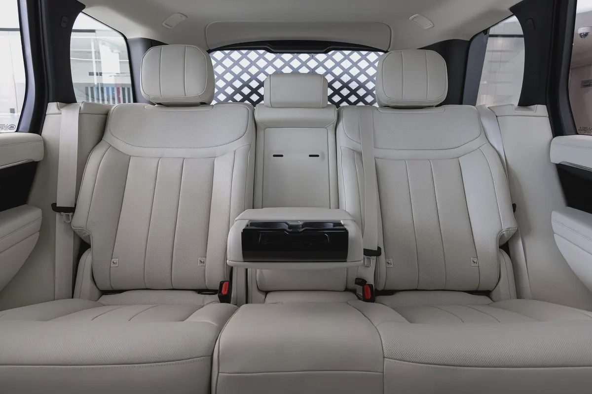 Range Rover Vogue | HSE P530 | Black Edition | GCC Specs | 2026  | ( EXPORT)-11-11
