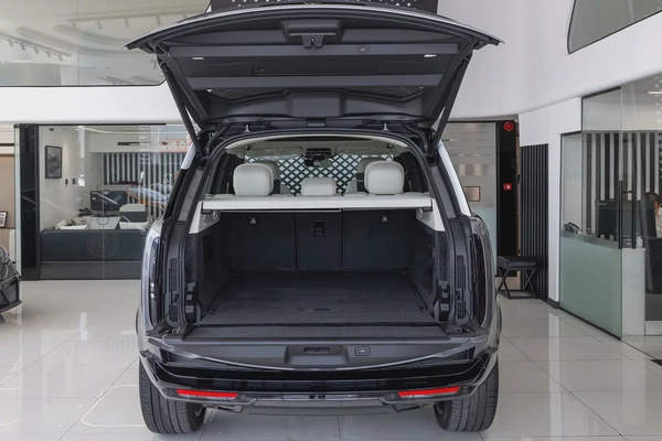 Range Rover Vogue | HSE P530 | Black Edition | GCC Specs | 2026  | ( EXPORT)