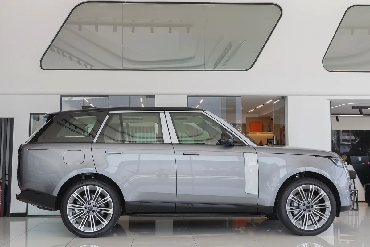 Range Rover Vogue | HSE P530 | Black Edition | GCC Specs | 2026  | ( EXPORT)-6-6