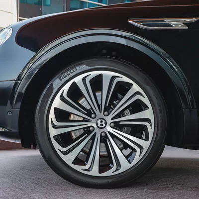 2021 Bentley Bentayga V8  DONE ONLY 19,000KM-16