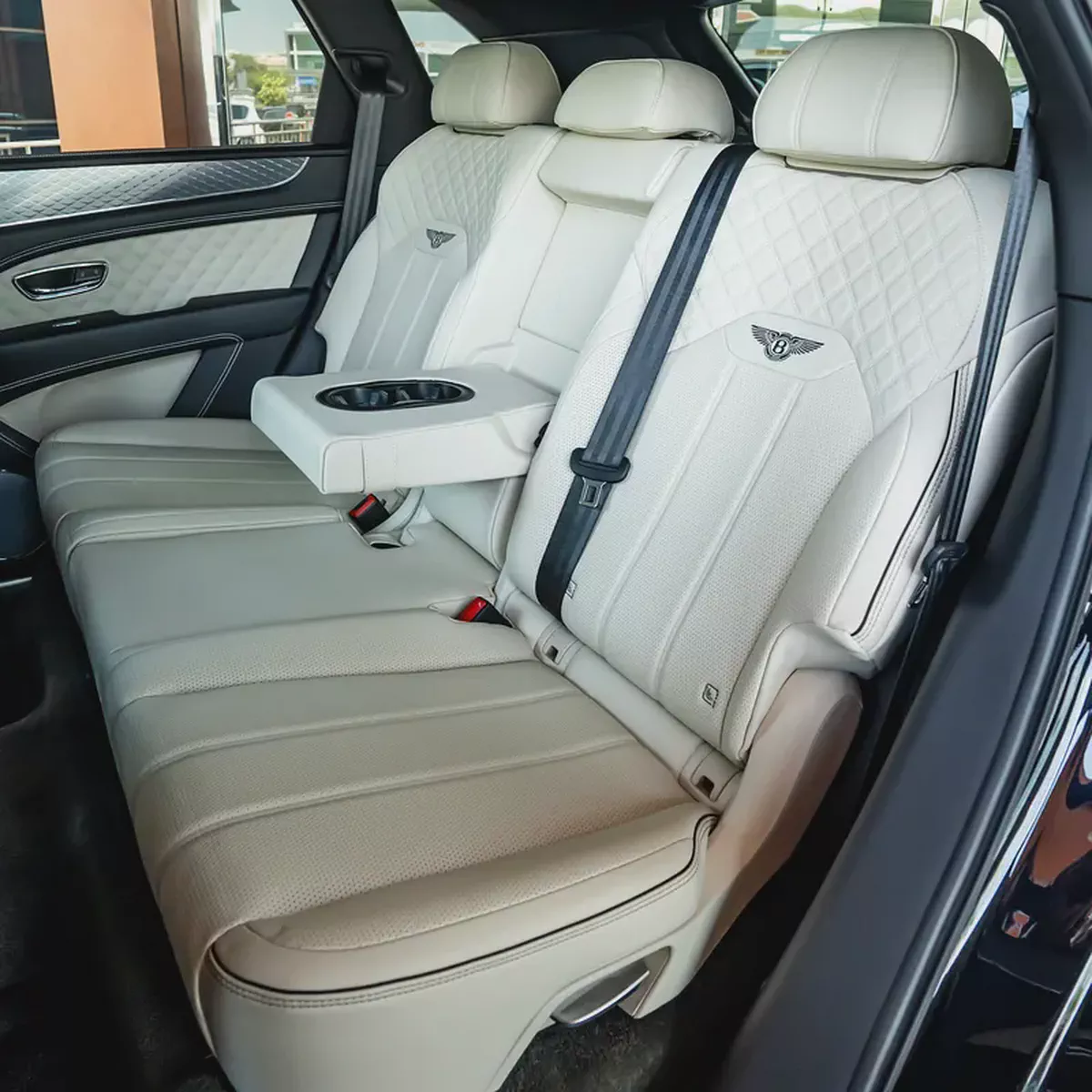 2021 Bentley Bentayga V8  DONE ONLY 19,000KM-11-11
